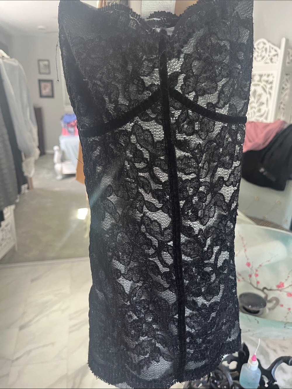 Laundry By Shelli Segal Black Lace Strapless Camisole